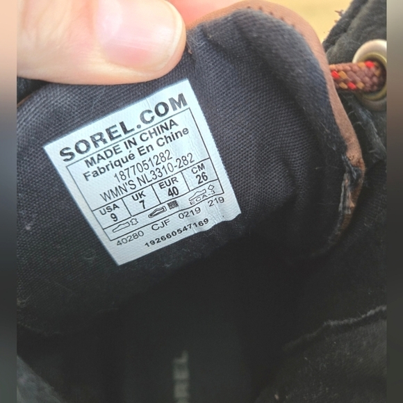 Sorel Emelie Short Boots - Picture 8 of 9